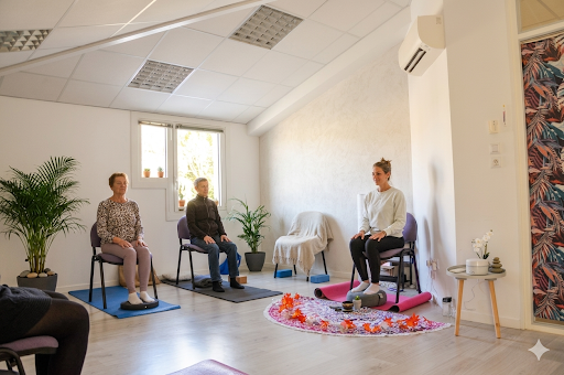 Séance collective de sophrologie avec Laure Boisseau
